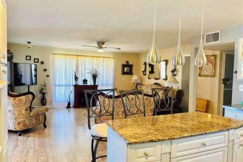 Villa ou maison à vendre à Sun City Center, Floride: 3 chambres, 124.86 m2 № 1723962 - photo 4