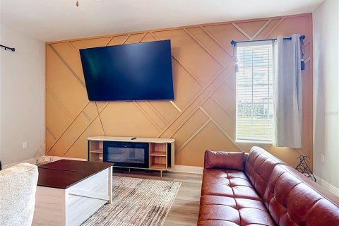 Villa ou maison à louer à Kissimmee, Floride: 4 chambres, 200.48 m2 № 2383828 - photo 9