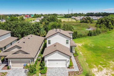 Villa ou maison à louer à Kissimmee, Floride: 4 chambres, 200.48 m2 № 2383828 - photo 4