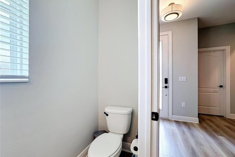 Villa ou maison à louer à Kissimmee, Floride: 4 chambres, 200.48 m2 № 2383828 - photo 24