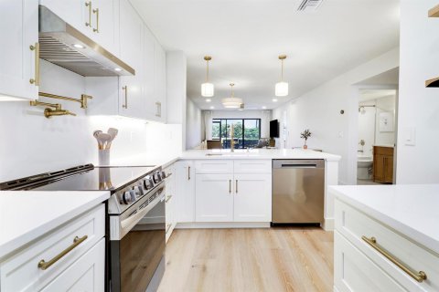 Condo in St. Lucie, Florida, 2 bedrooms  № 2296131