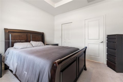 Townhouse in Miami, Florida 3 bedrooms, 123.37 sq.m. № 1959342 - photo 16