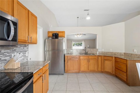 Casa en venta en Deltona, Florida, 3 dormitorios, 129.69 m2 № 1657862 - foto 15