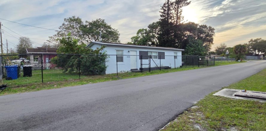 Casa en Fort Lauderdale, Florida 2 dormitorios, 58.53 m2 № 2007005