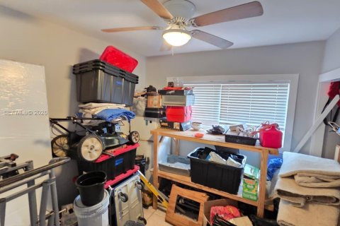 Casa en venta en Fort Lauderdale, Florida, 2 dormitorios, 58.53 m2 № 2007005 - foto 9