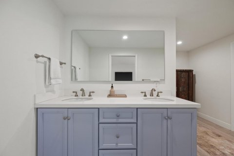 Condo in Wellington, Florida, 3 bedrooms  № 2169898 - photo 13