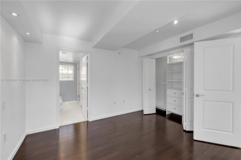 Купить кондоминиум в Майами-Бич, Флорида 3 спальни, 199.46м2, № 1958345 - фото 28