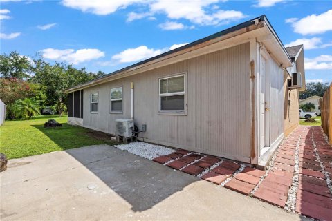 House in Valrico, Florida 3 bedrooms, 179.77 sq.m. № 1898426 - photo 23
