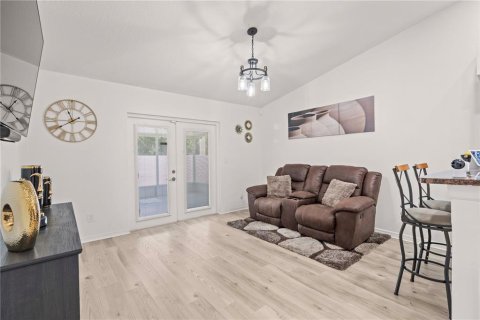 House in Valrico, Florida 3 bedrooms, 179.77 sq.m. № 1898426 - photo 29
