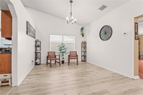 House in Valrico, Florida 3 bedrooms, 179.77 sq.m. № 1898426 - photo 10