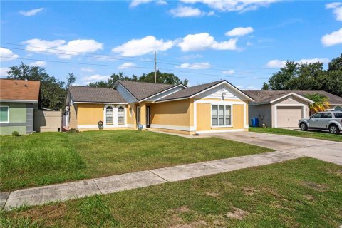 House in Valrico, Florida 3 bedrooms, 179.77 sq.m. № 1898426 - photo 4