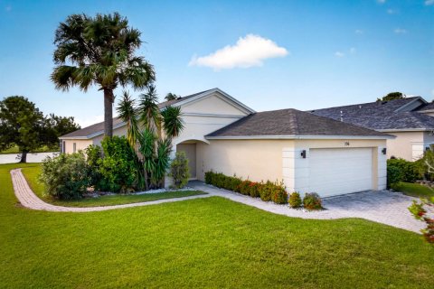 House in Port St. Lucie, Florida 3 bedrooms, 156.91 sq.m. № 2433026