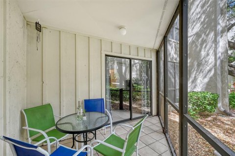 Condo in Sarasota, Florida, 2 bedrooms  № 2342452 - photo 7