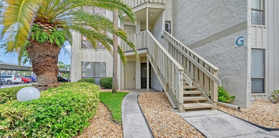 Condo in Sarasota, Florida, 2 bedrooms  № 2342452