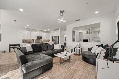 Adosado en venta en Winter Garden, Florida, 3 dormitorios, 186.83 m2 № 2156666 - foto 9