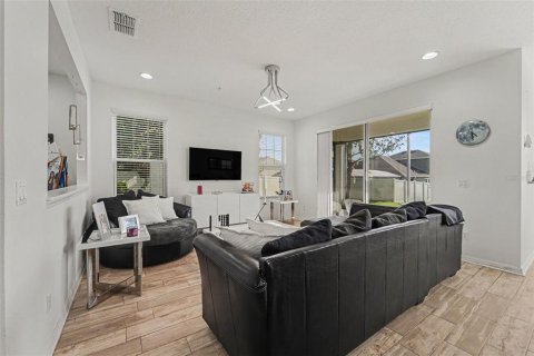 Adosado en venta en Winter Garden, Florida, 3 dormitorios, 186.83 m2 № 2156666 - foto 7