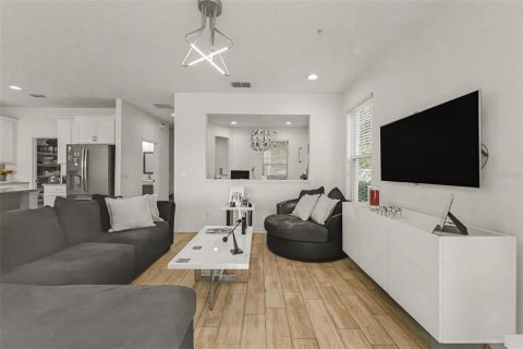 Adosado en venta en Winter Garden, Florida, 3 dormitorios, 186.83 m2 № 2156666 - foto 10