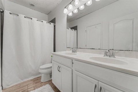 Adosado en venta en Winter Garden, Florida, 3 dormitorios, 186.83 m2 № 2156666 - foto 29