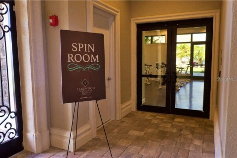 Condo in Bradenton, Florida, 2 bedrooms in LAKEWOOD NATIONAL  № 2217977 - photo 25