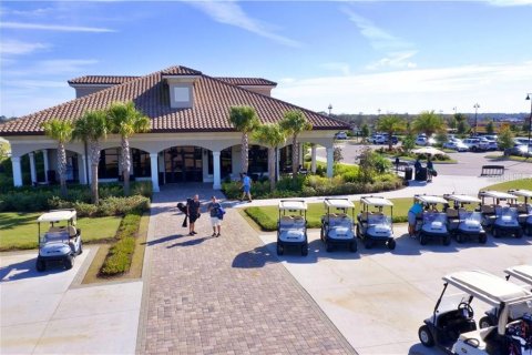 Condo in Bradenton, Florida, 2 bedrooms in LAKEWOOD NATIONAL  № 2217977 - photo 23