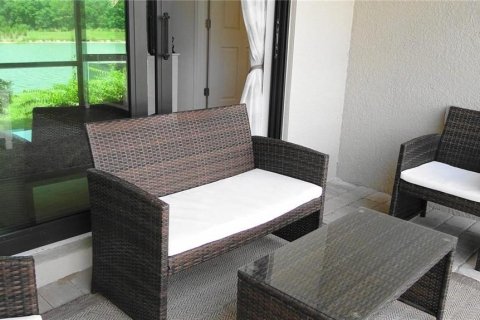 Condo in Bradenton, Florida, 2 bedrooms in LAKEWOOD NATIONAL  № 2217977 - photo 12
