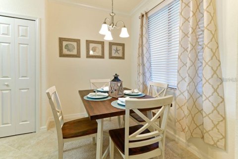 Condo in Bradenton, Florida, 2 bedrooms in LAKEWOOD NATIONAL  № 2217977 - photo 8