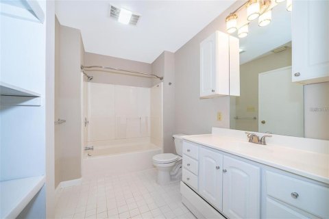 Casa en alquiler en Orlando, Florida, 4 dormitorios, 211.82 m2 № 1913070 - foto 16