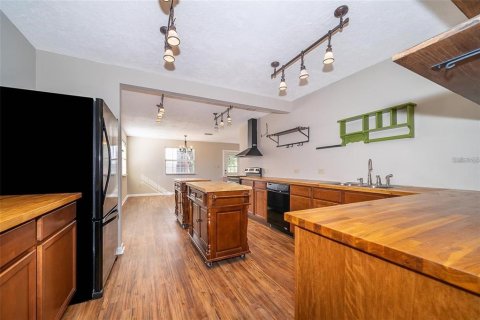 Casa en alquiler en Orlando, Florida, 4 dormitorios, 211.82 m2 № 1913070 - foto 3