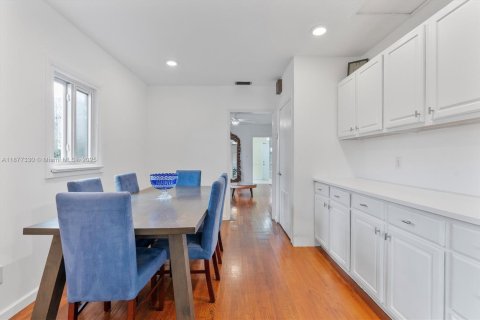 Casa en venta en Oakland Park, Florida, 2 dormitorios, 103.68 m2 № 1920623 - foto 7