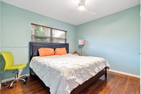 Casa en venta en Oakland Park, Florida, 2 dormitorios, 103.68 m2 № 1920623 - foto 11