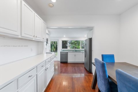 Casa en venta en Oakland Park, Florida, 2 dormitorios, 103.68 m2 № 1920623 - foto 6