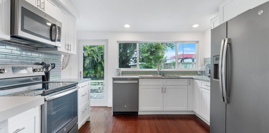 Casa en Oakland Park, Florida 2 dormitorios, 103.68 m2 № 1920623