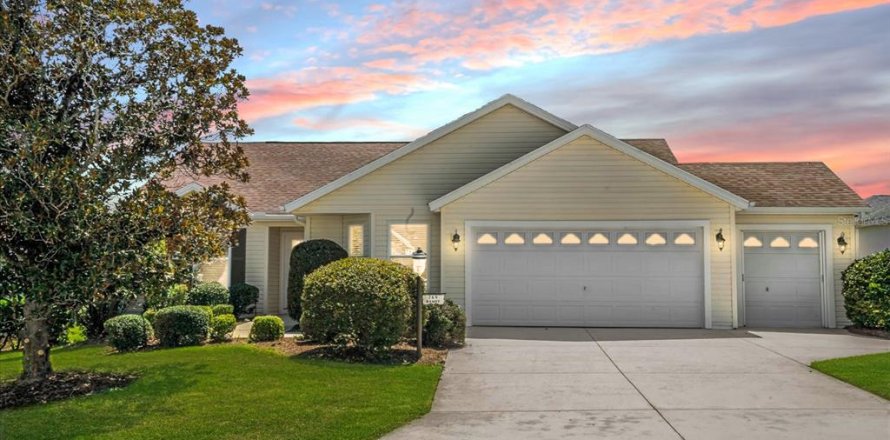 Casa en The Villages, Florida 3 dormitorios, 140.47 m2 № 1873902