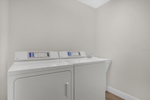 Casa en venta en The Villages, Florida, 3 dormitorios, 140.47 m2 № 1873902 - foto 11