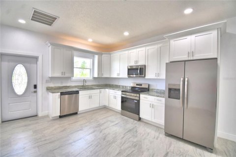 Appartement à louer à Indian lake estates, Floride: 3 chambres, 113.34 m2 № 2116080 - photo 4