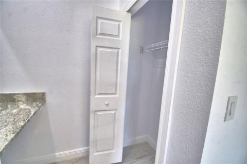 Appartement à louer à Indian lake estates, Floride: 3 chambres, 113.34 m2 № 2116080 - photo 22