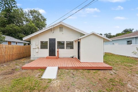 House in Saint Petersburg, Florida 3 bedrooms, 93.65 sq.m. № 2211338 - photo 25