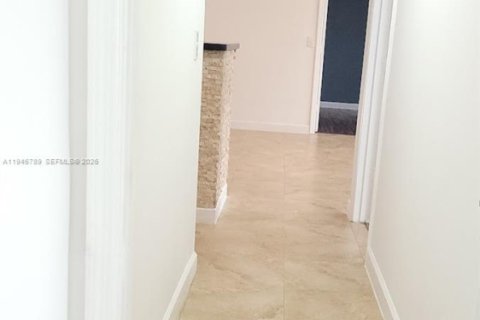 Condo in Miramar, Florida, 3 bedrooms  № 2003594 - photo 6