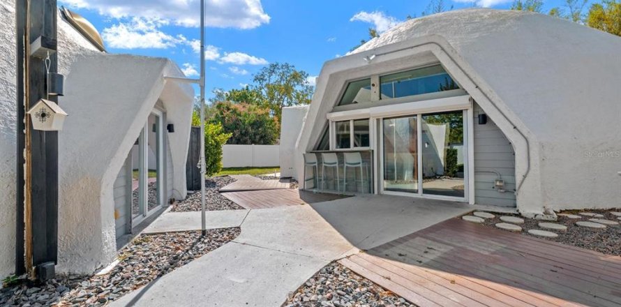 Villa ou maison à Saint Petersburg, Floride 3 chambres, 128.3 m2 № 2128473