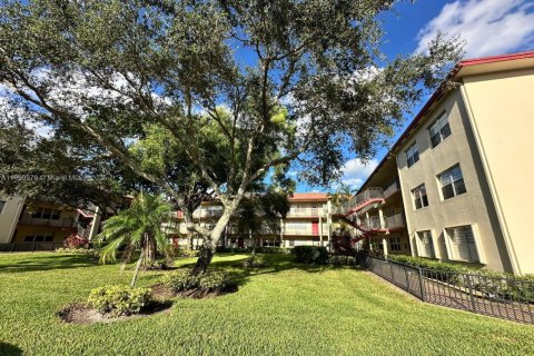 Condominio en venta en Pembroke Pines, Florida, 2 dormitorios, 108.32 m2 № 1952623 - foto 28