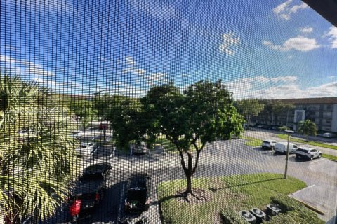 Condominio en venta en Pembroke Pines, Florida, 2 dormitorios, 108.32 m2 № 1952623 - foto 26