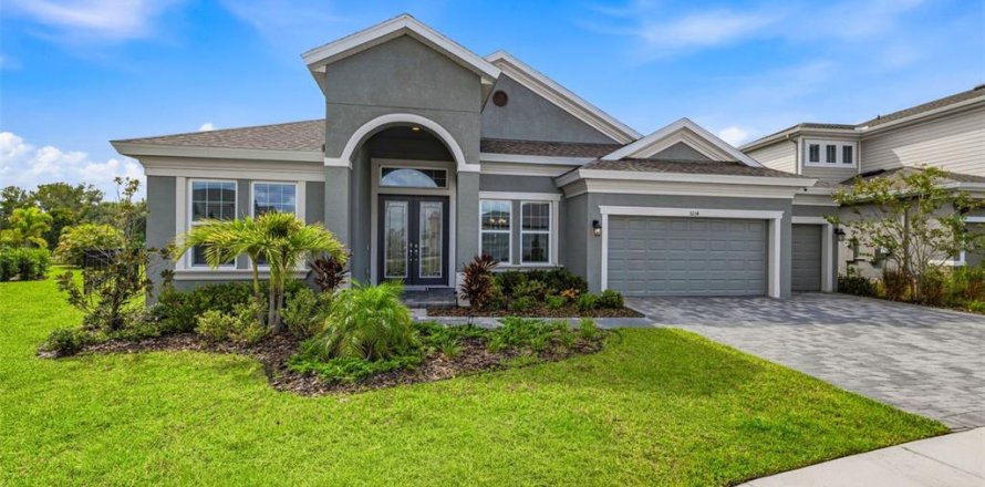 House in Apollo Beach, Florida 4 bedrooms, 298.22 sq.m. № 2259216
