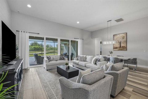 House in Apollo Beach, Florida 4 bedrooms, 298.22 sq.m. № 2259216 - photo 20