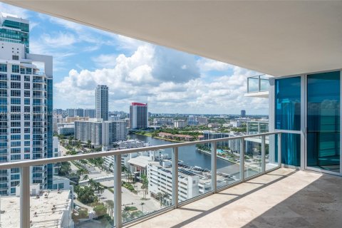 Condominio en venta en Hollywood, Florida, 4 dormitorios, 322 m2 № 2021608 - foto 19