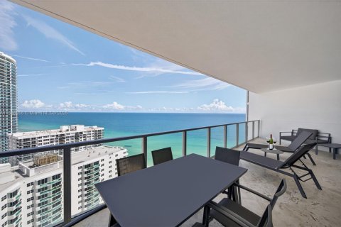 Condominio en venta en Hollywood, Florida, 4 dormitorios, 322 m2 № 2021608 - foto 14