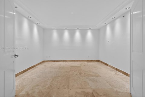 Condominio en venta en Hollywood, Florida, 4 dormitorios, 322 m2 № 2021608 - foto 23