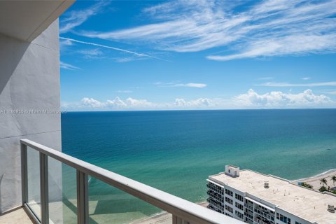 Condominio en venta en Hollywood, Florida, 4 dormitorios, 322 m2 № 2021608 - foto 18