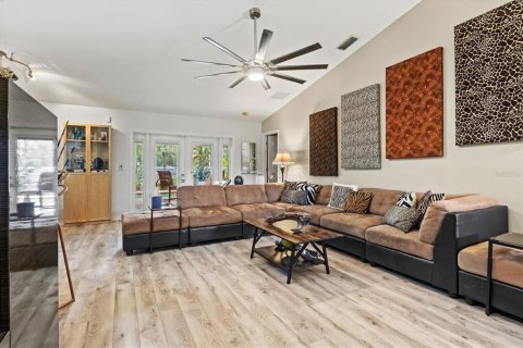 Casa en venta en Bradenton, Florida, 3 dormitorios, 139.63 m2 № 1907624 - foto 3