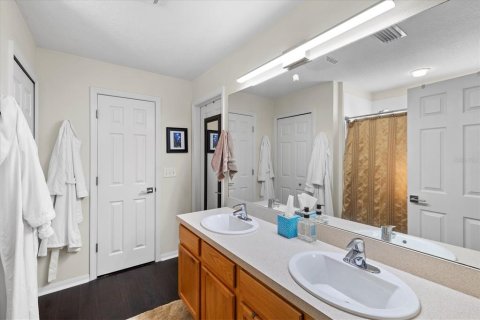 House in Bradenton, Florida 3 bedrooms, 139.63 sq.m. № 1907624 - photo 15