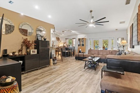 Casa en venta en Bradenton, Florida, 3 dormitorios, 139.63 m2 № 1907624 - foto 2